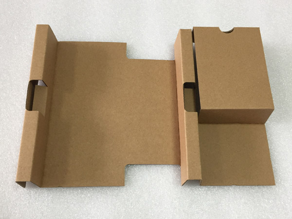 紙箱